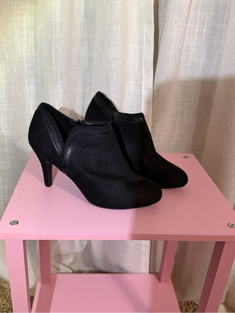 Black Women's Suede Ankle Booties - Classic Heeled Booties